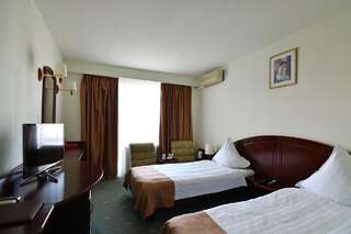 Отель Hotel Delta 3 Тулча Двухместный номер с 2 отдельными кроватями-2